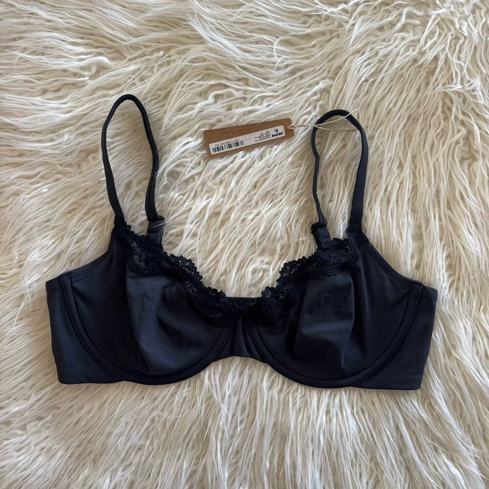 Skims Fits Everybody Lace Underwire Bra Onyx Size 34DD